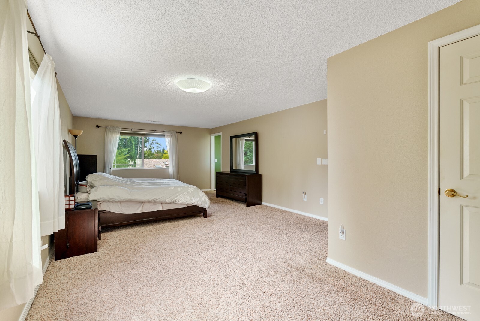 32738 6th Avenue Southwest Federal Way, WA 98023 - Photo 23 of 40 a bedroom with a bed and a window