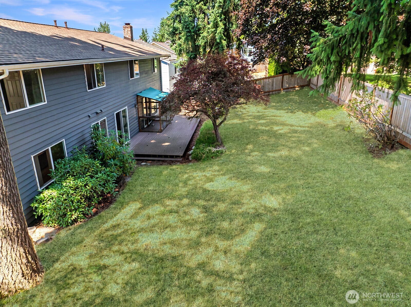 32738 6th Avenue Southwest Federal Way, WA 98023 - Photo 36 of 40 a house view with a garden space