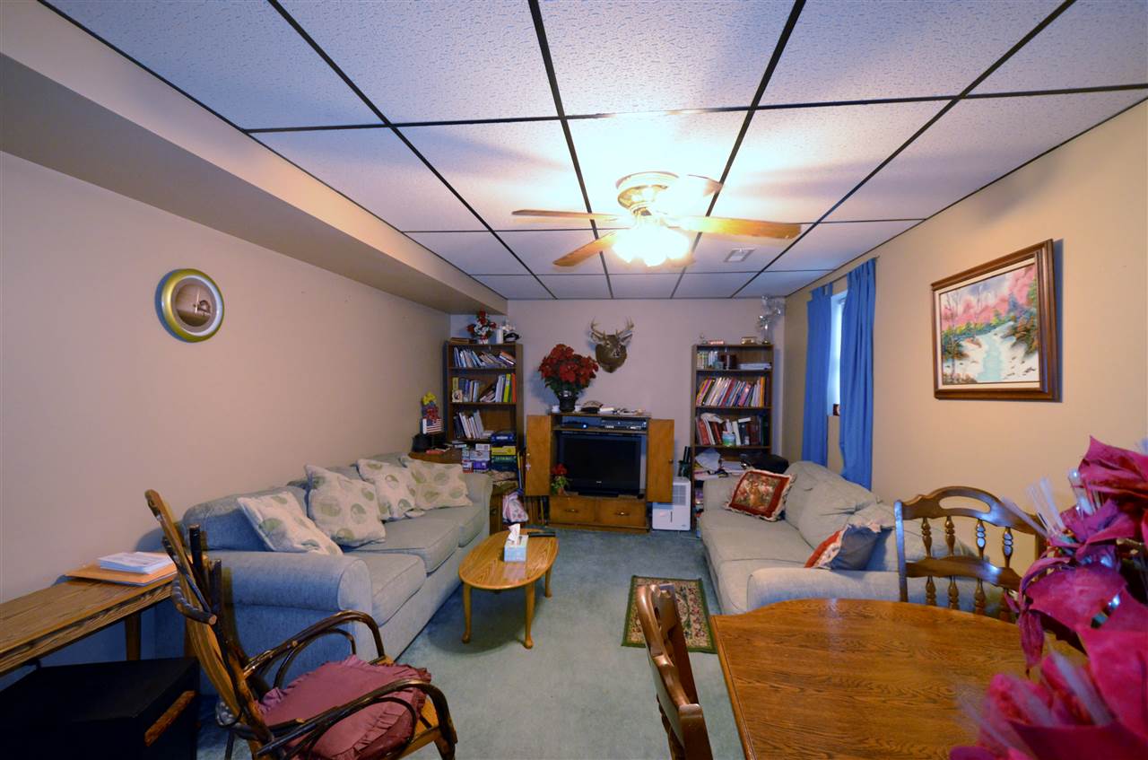 87 Ox Road Waynesboro, VA 22980 - Photo 5 of 25 a living room with furniture