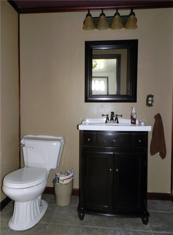 4050 Ellwood Road New Castle, PA 16101 - Photo 4 of 19
