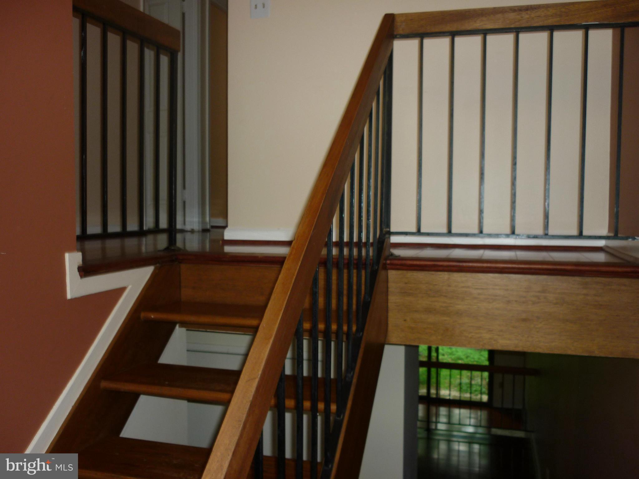 11670 Mediterranean Court Reston, VA 20190 - Photo 6 of 21 Interior (General)