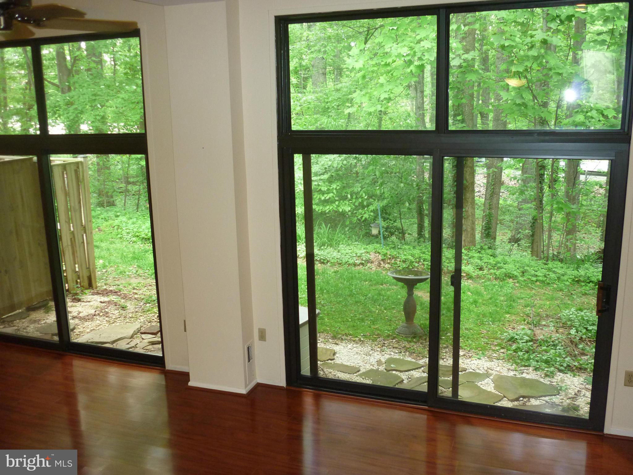 11670 Mediterranean Court Reston, VA 20190 - Photo 8 of 21 Family Room