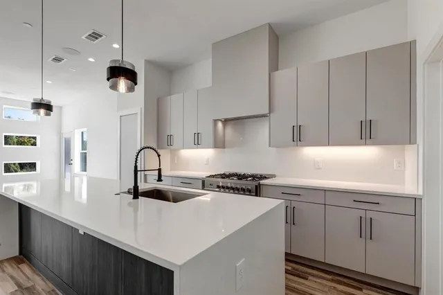 $564,900 | 521 Melba Street, Unit 101, Dallas, TX 75208