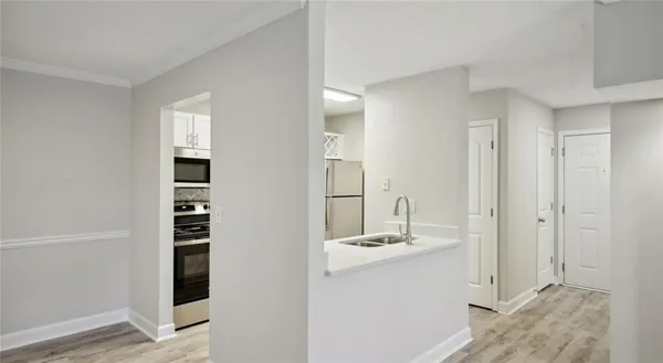 $2,251 | 100 Pinhurst Drive, Unit 1118L, Atlanta, GA 30339
