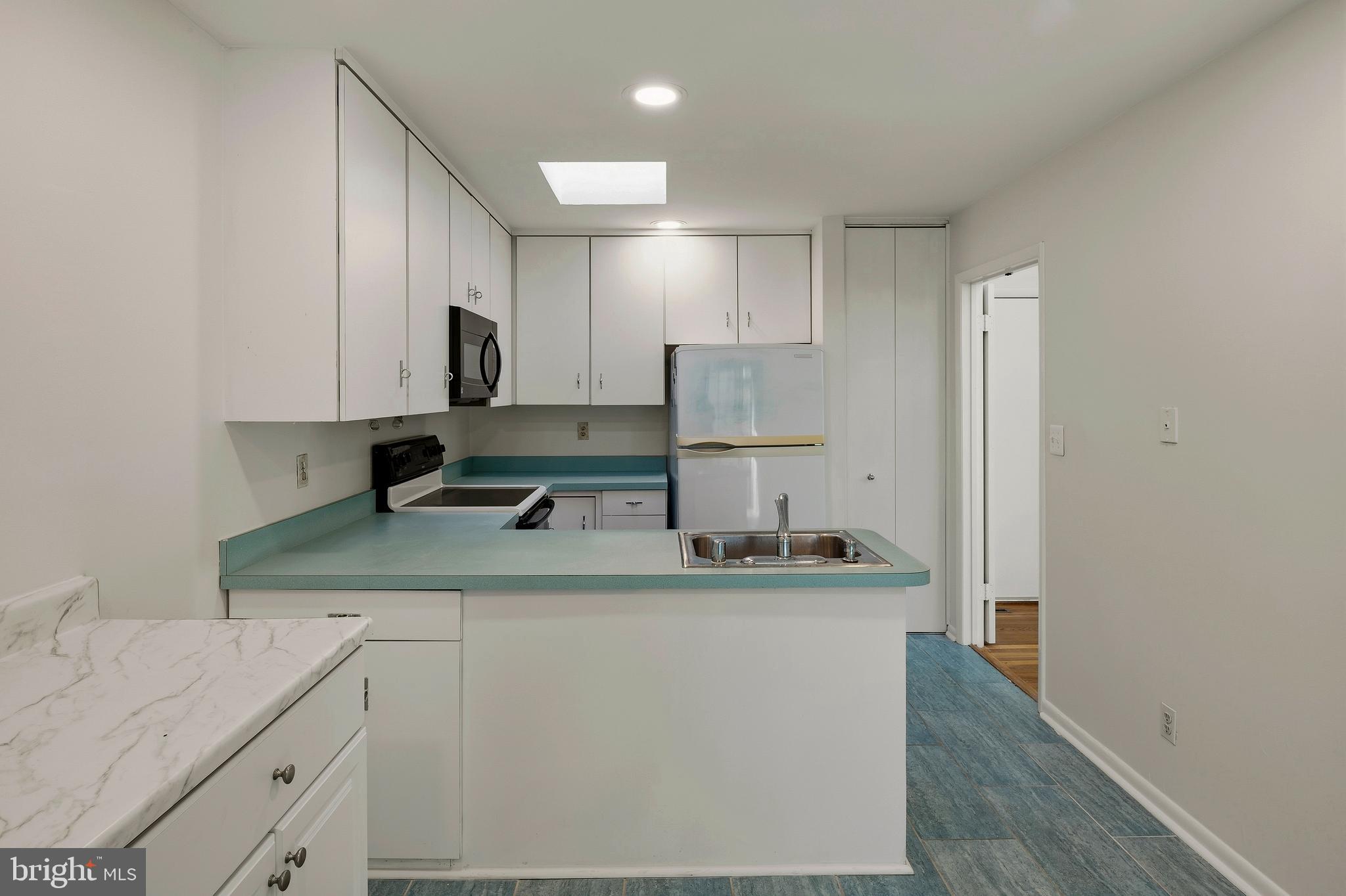 11089 Swansfield Road Columbia, MD 21044 - Photo 22 of 54 Kitchen