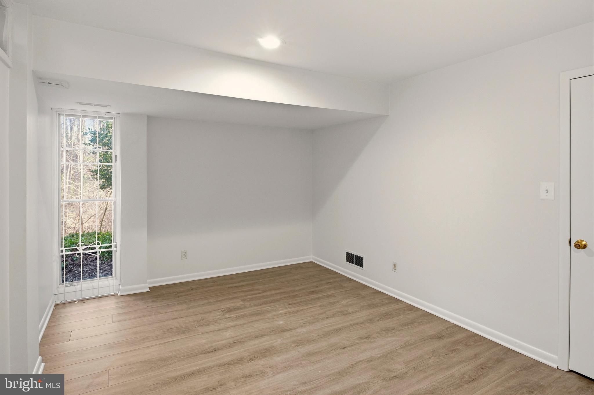 11089 Swansfield Road Columbia, MD 21044 - Photo 37 of 54 Bedroom 4 (alt view)