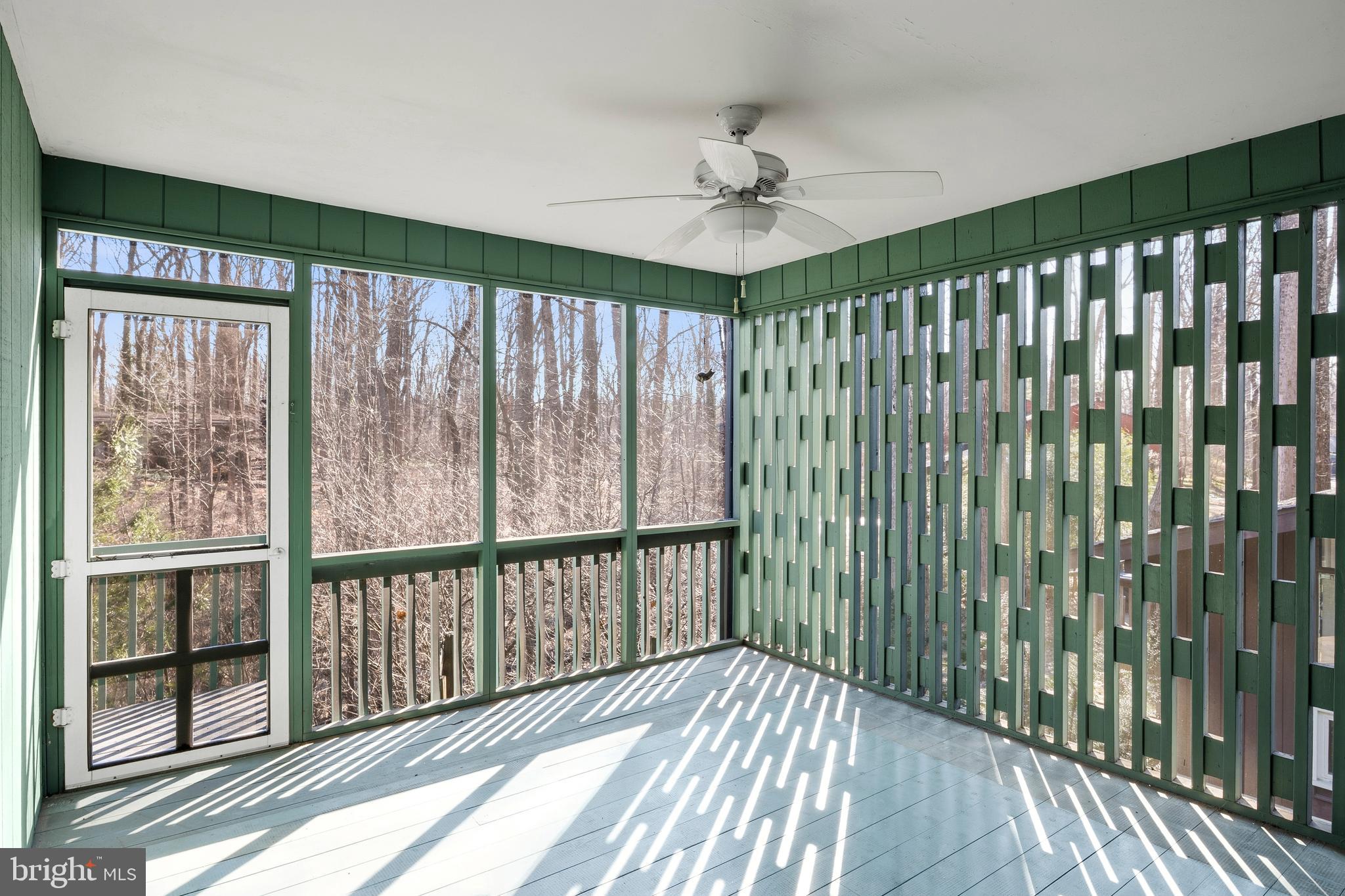 11089 Swansfield Road Columbia, MD 21044 - Photo 45 of 54 Screened In Deck