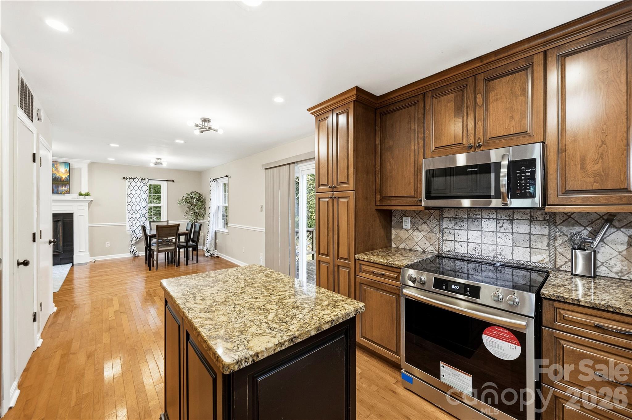 3724 Beulah Church Road Matthews, NC 28104 - Photo 12 of 39 Gallery Image 12