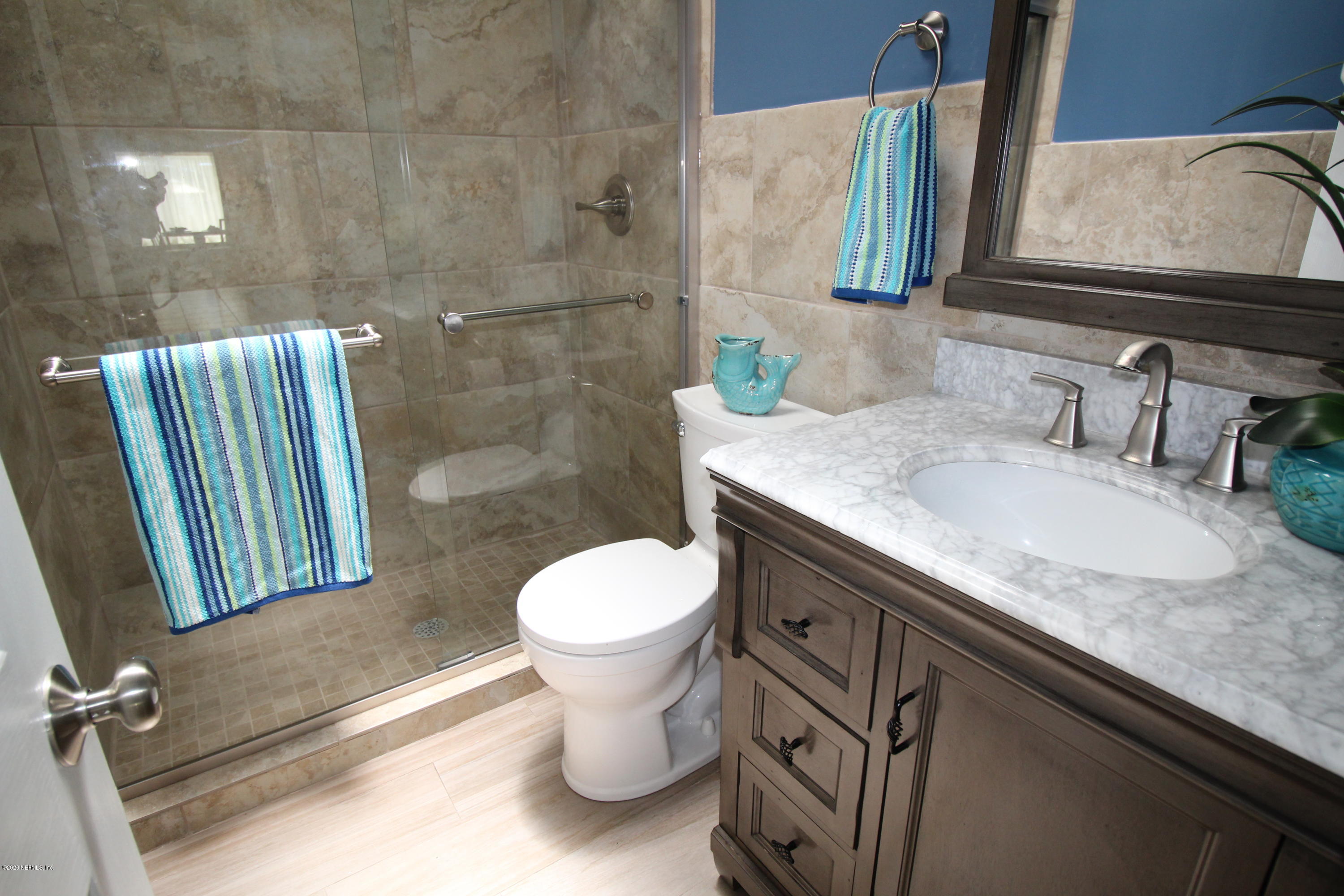 631 Queen Road St. Augustine, FL 32086 - Photo 28 of 52 Guest Bath