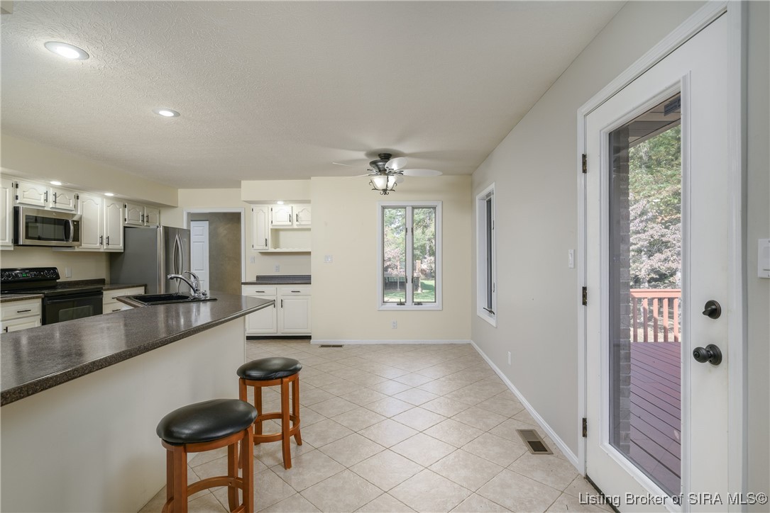 1516 Stone Ridge Drive Georgetown, IN 47122 - Photo 13 of 54