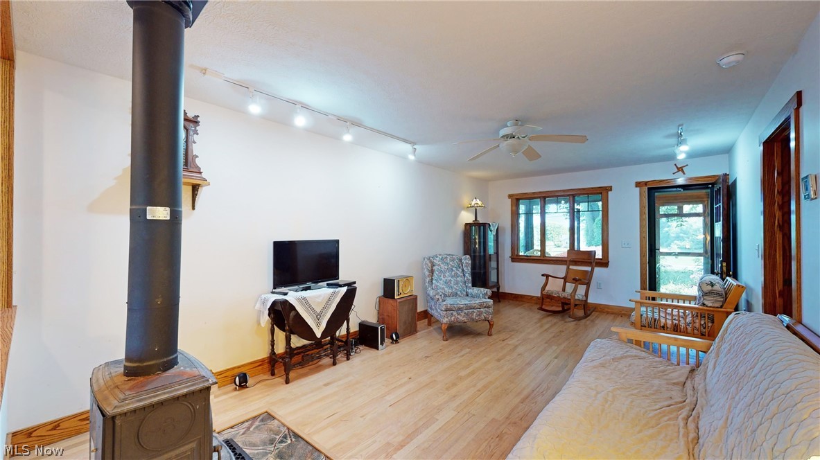 10302 Church Road Huron, OH 44839 - Photo 13 of 30 Living Room