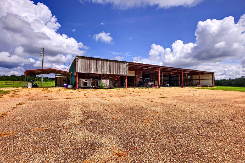 552 Yawn School Road Lumberton, MS 39455 - Photo 2 of 36 Gallery Image 2