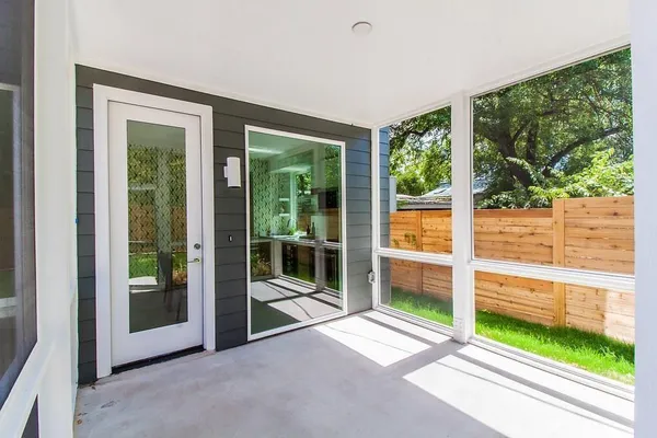 $2,800 | 5514 Avenue H, Unit 2, Austin, TX 78751