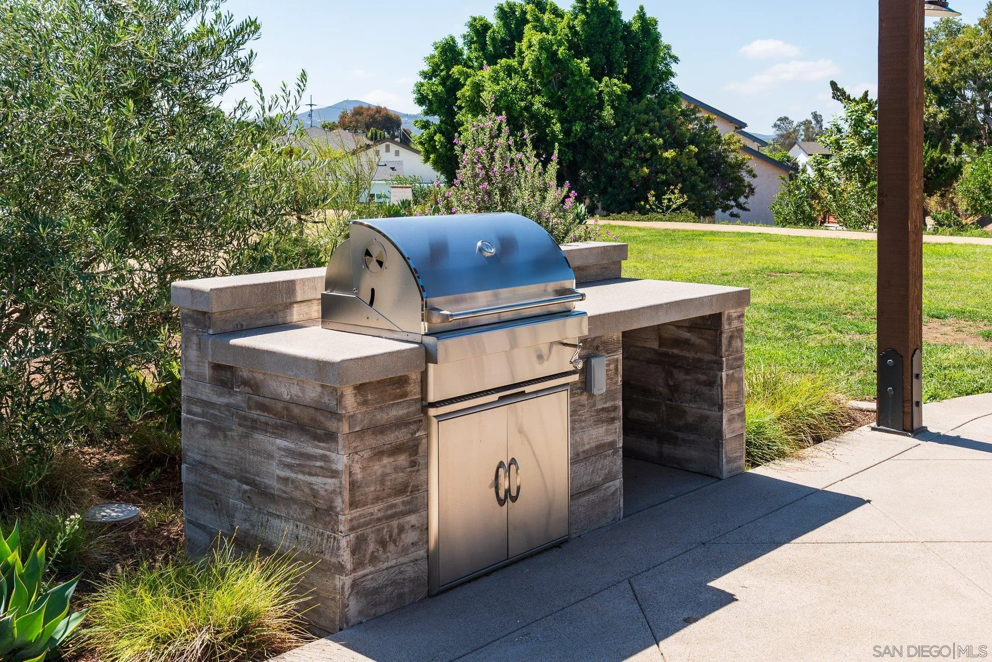 1091 Barry Place Escondido, CA 92026 - Photo 37 of 40 a view of barbeque grill and outdoor space