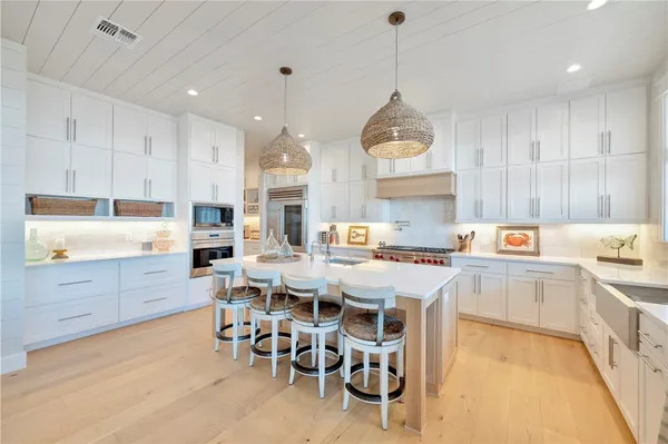 $5,495,000 | 236 Seaside Drive, Port Aransas, TX 78373