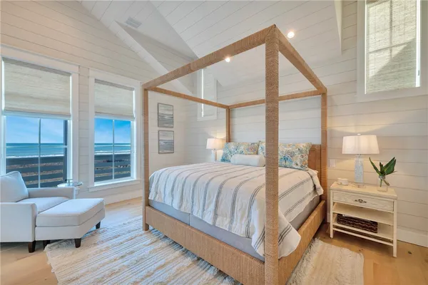 $5,495,000 | 236 Seaside Drive, Port Aransas, TX 78373
