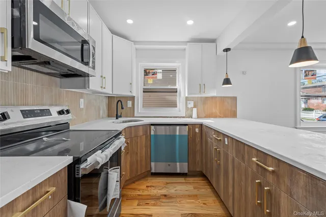 $1,449,000 | 258-14 147th Road | Rosedale