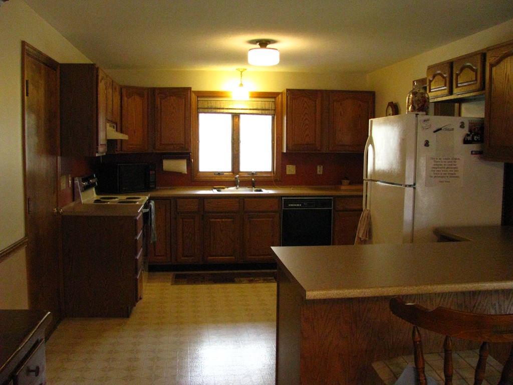 2 Bumpy Hill Road Ware, MA 01082 - Photo 3 of 27 Gallery Image 3