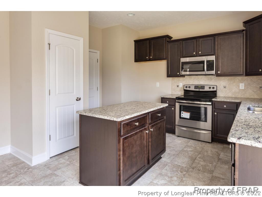 4722 Crystobal Road Fayetteville, NC 28311 - Photo 7 of 11 Gallery Image 7