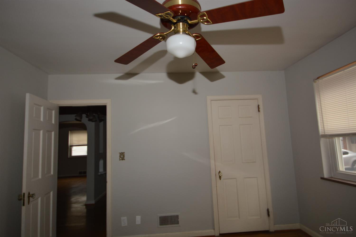 1815 Adams Road Cincinnati, OH 45231 - Photo 18 of 29 Gallery Image 18