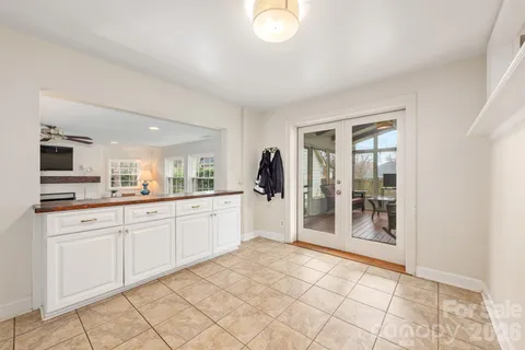 $699,000 | 6929 Knightswood Drive, Charlotte, NC 28226