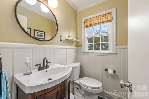 $699,000 | 6929 Knightswood Drive, Charlotte, NC 28226