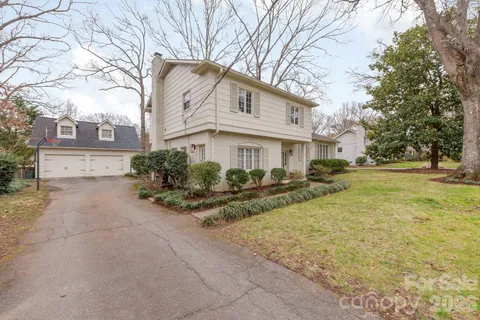$699,000 | 6929 Knightswood Drive, Charlotte, NC 28226