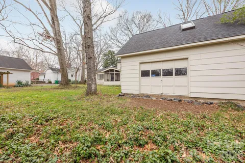 $699,000 | 6929 Knightswood Drive, Charlotte, NC 28226