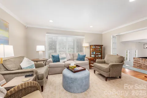 $699,000 | 6929 Knightswood Drive, Charlotte, NC 28226