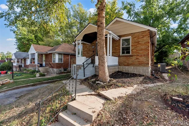 $154,900 | 8728 Susan Avenue, St. John, MO 63114