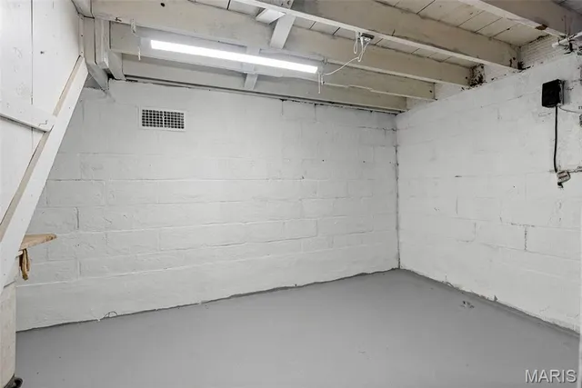 $154,900 | 8728 Susan Avenue, St. John, MO 63114