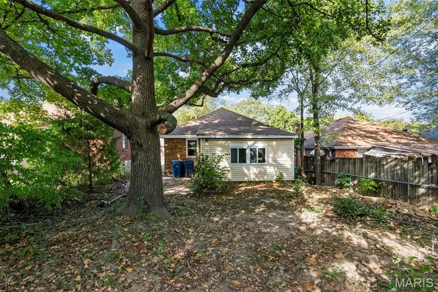 $154,900 | 8728 Susan Avenue, St. John, MO 63114