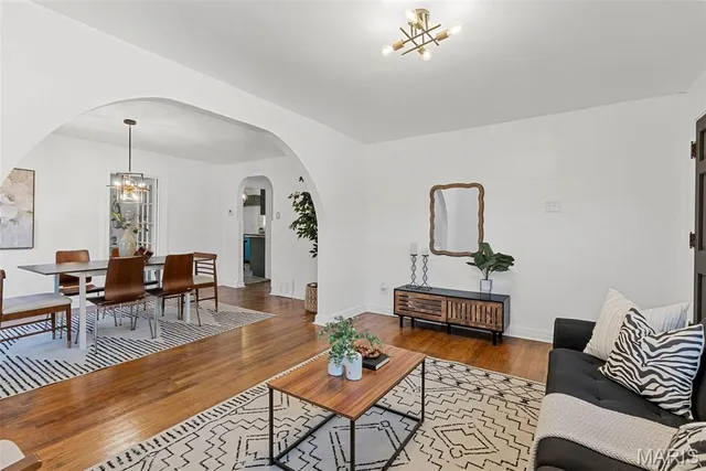 $154,900 | 8728 Susan Avenue, St. John, MO 63114