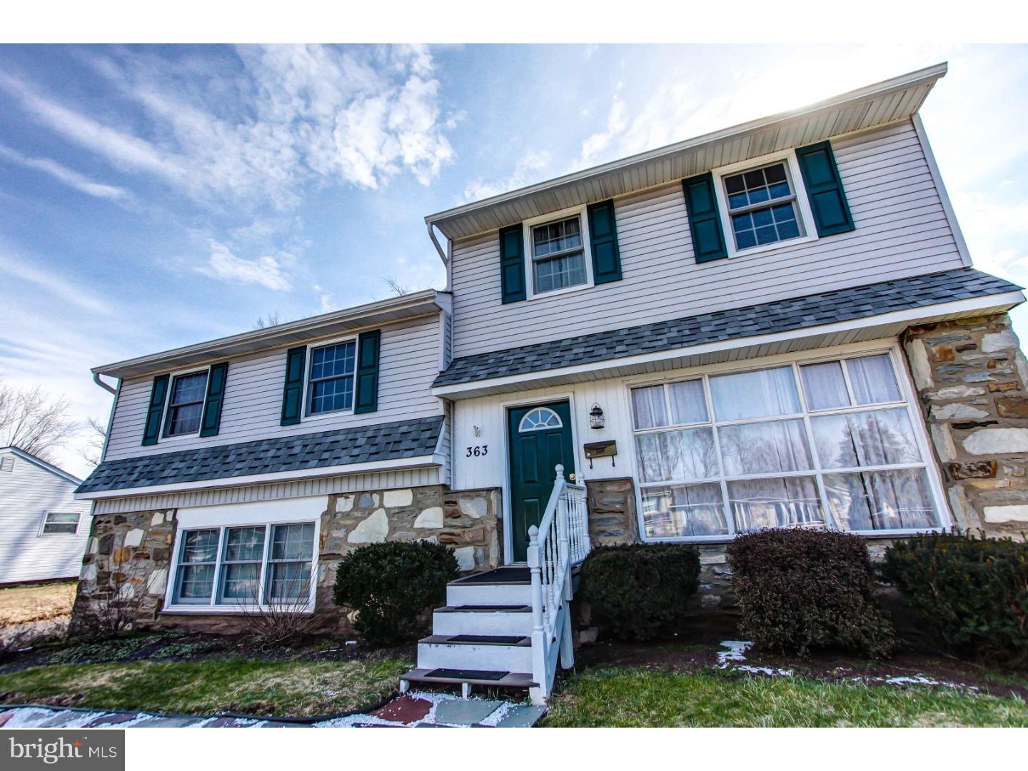 363 Parry Road Warminster, PA 18974 - Photo 4 of 25