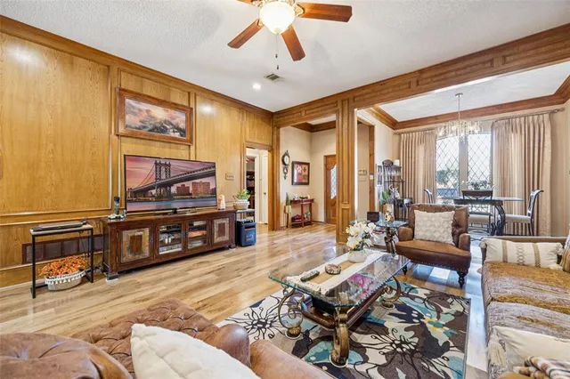 $405,000 | 2918 Grand Oak Drive, Garland, TX 75044