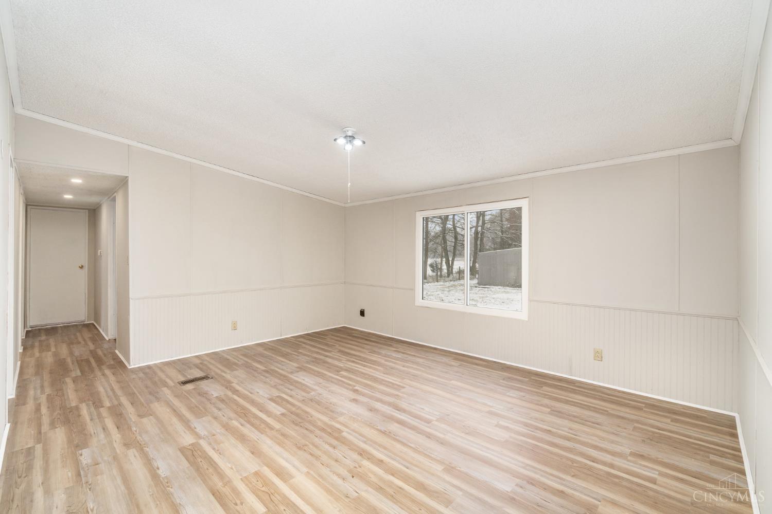 15467 Hillcrest Road Mount Orab, OH 45154 - Photo 5 of 19 Gallery Image 5