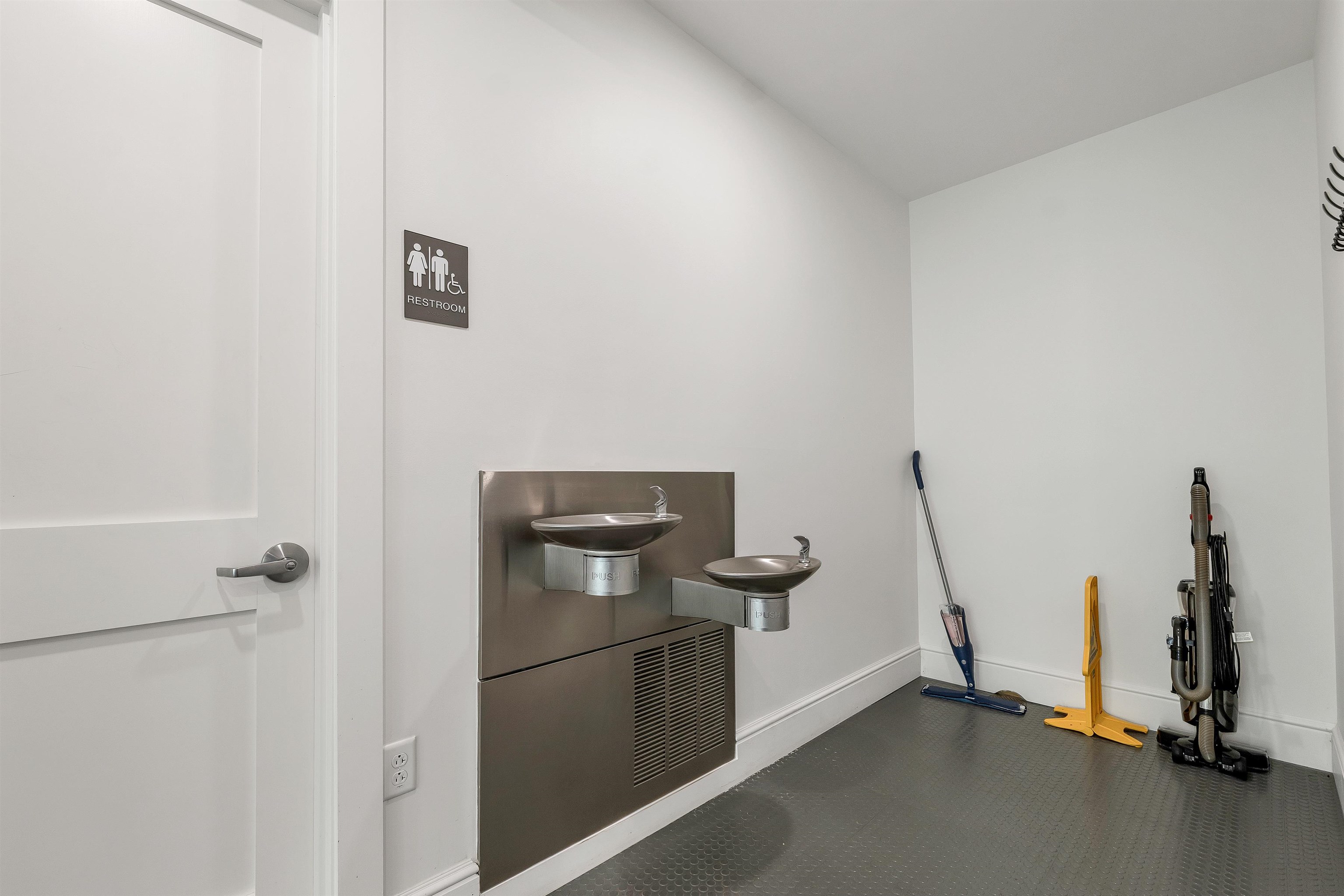 24 Willey Creek Road, Unit 208 Exeter, NH 03833 - Photo 43 of 60