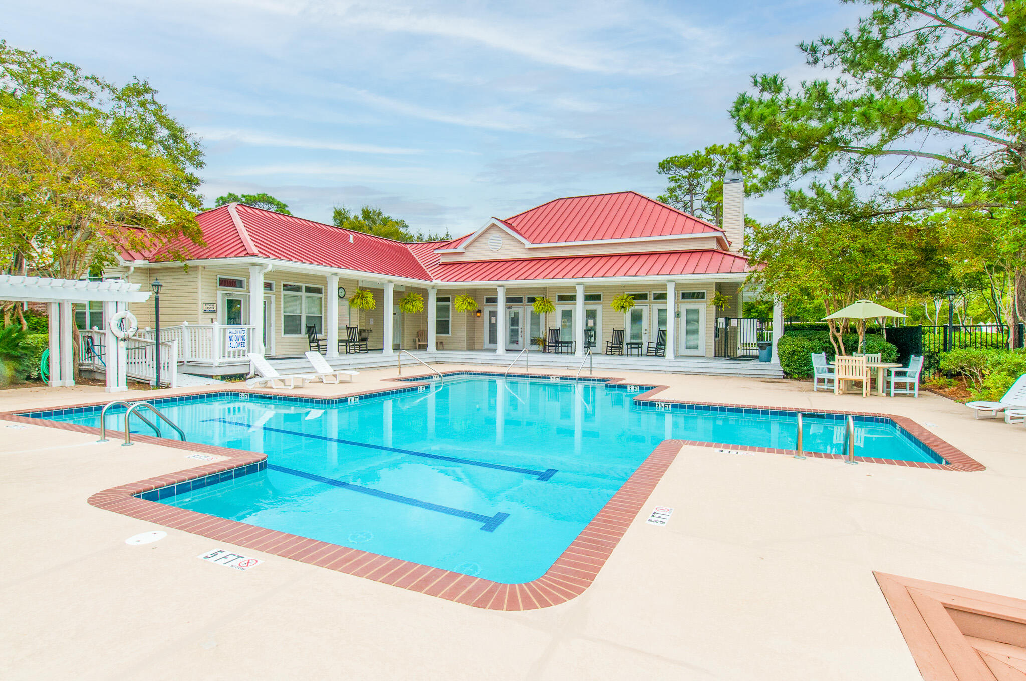 2011 North Highway 17, Unit 1400A Mount Pleasant, SC 29466 - Photo 26 of 31 Amenities