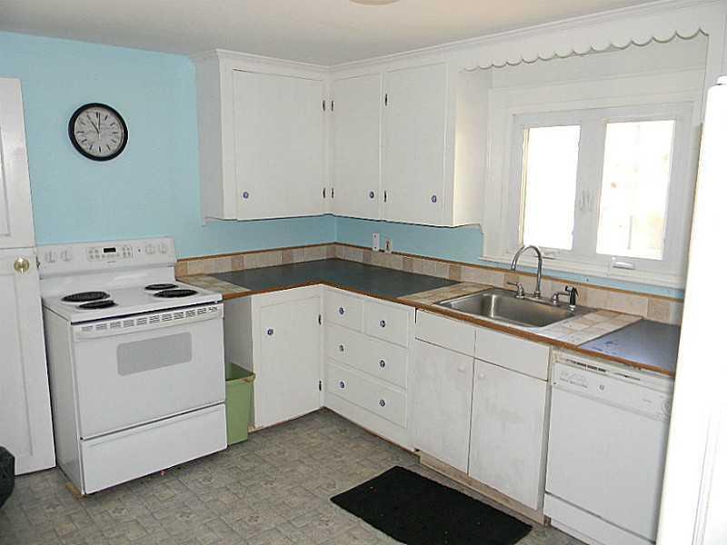 37 Inverness Street Portland, ME 04103 - Photo 13 of 23 Kitchen.