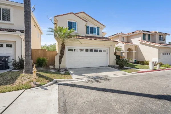 $925,000 | 146 Adelia Way, Oceanside, CA 92057