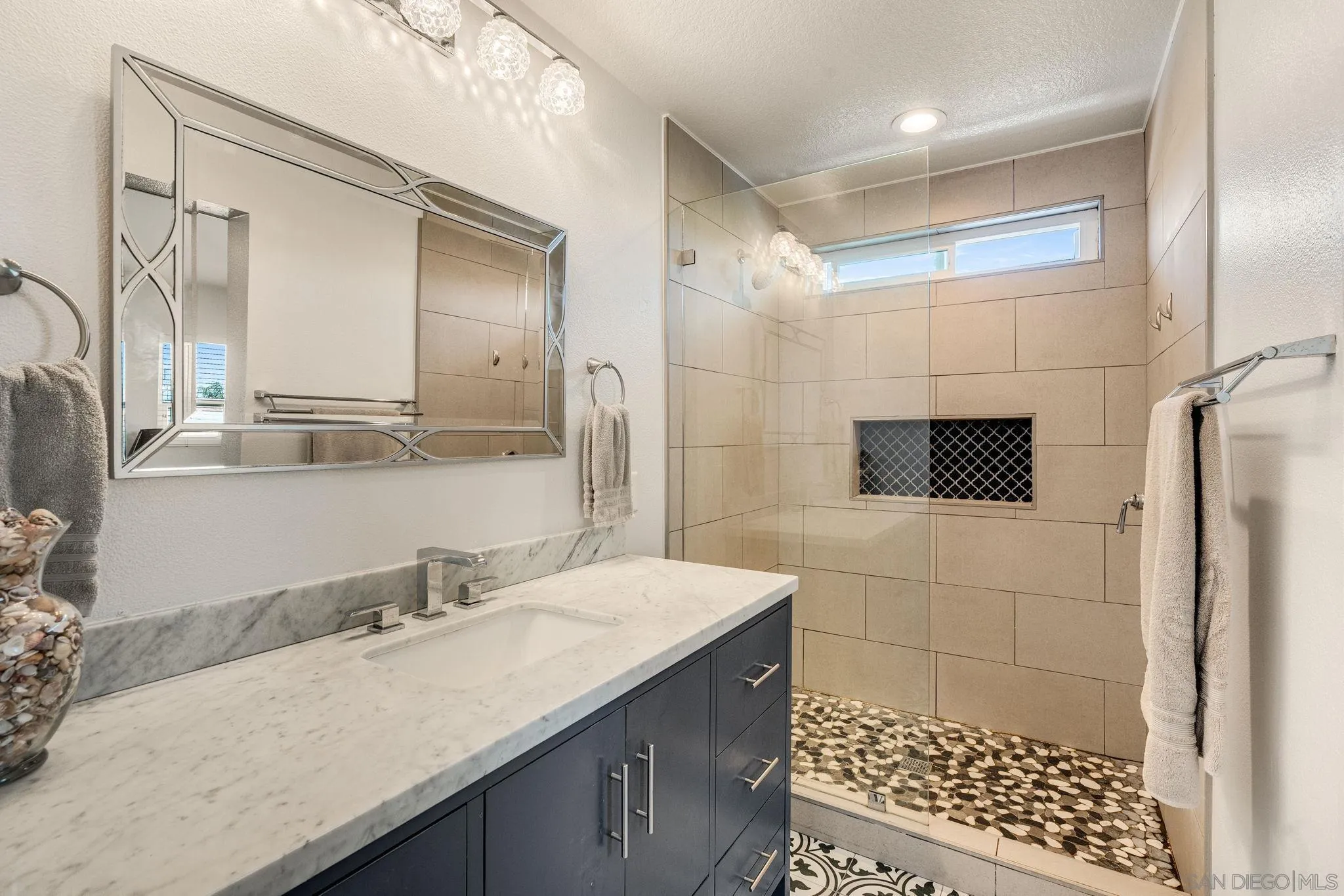 146 Adelia Way Oceanside, CA 92057 - Photo 10 of 25