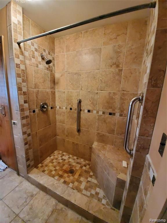 5350 East Coldwater Road Flint, MI 48506 - Photo 6 of 17 Gallery Image 6