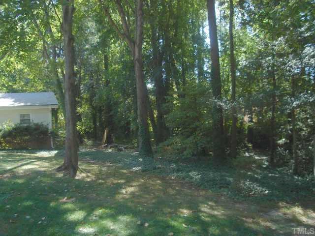 206 Dartmouth Road Raleigh, NC 27609 - Photo 4 of 9 a view of forest