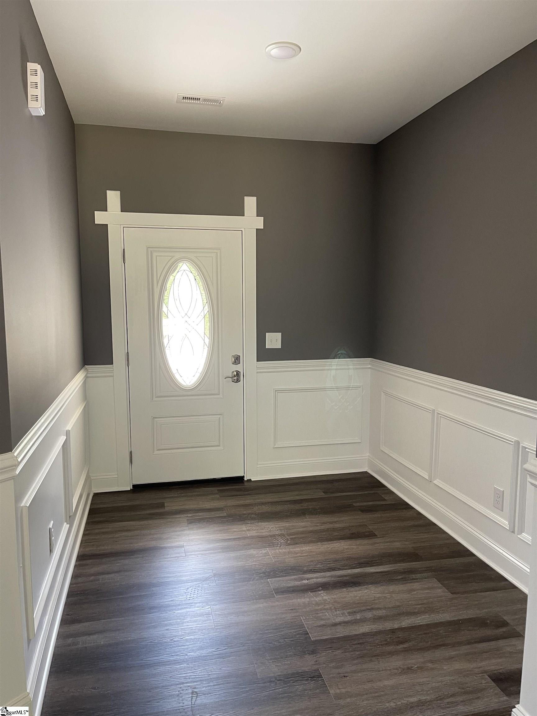 1044 Currys Lake Road Gray Court, SC 29645 - Photo 2 of 14