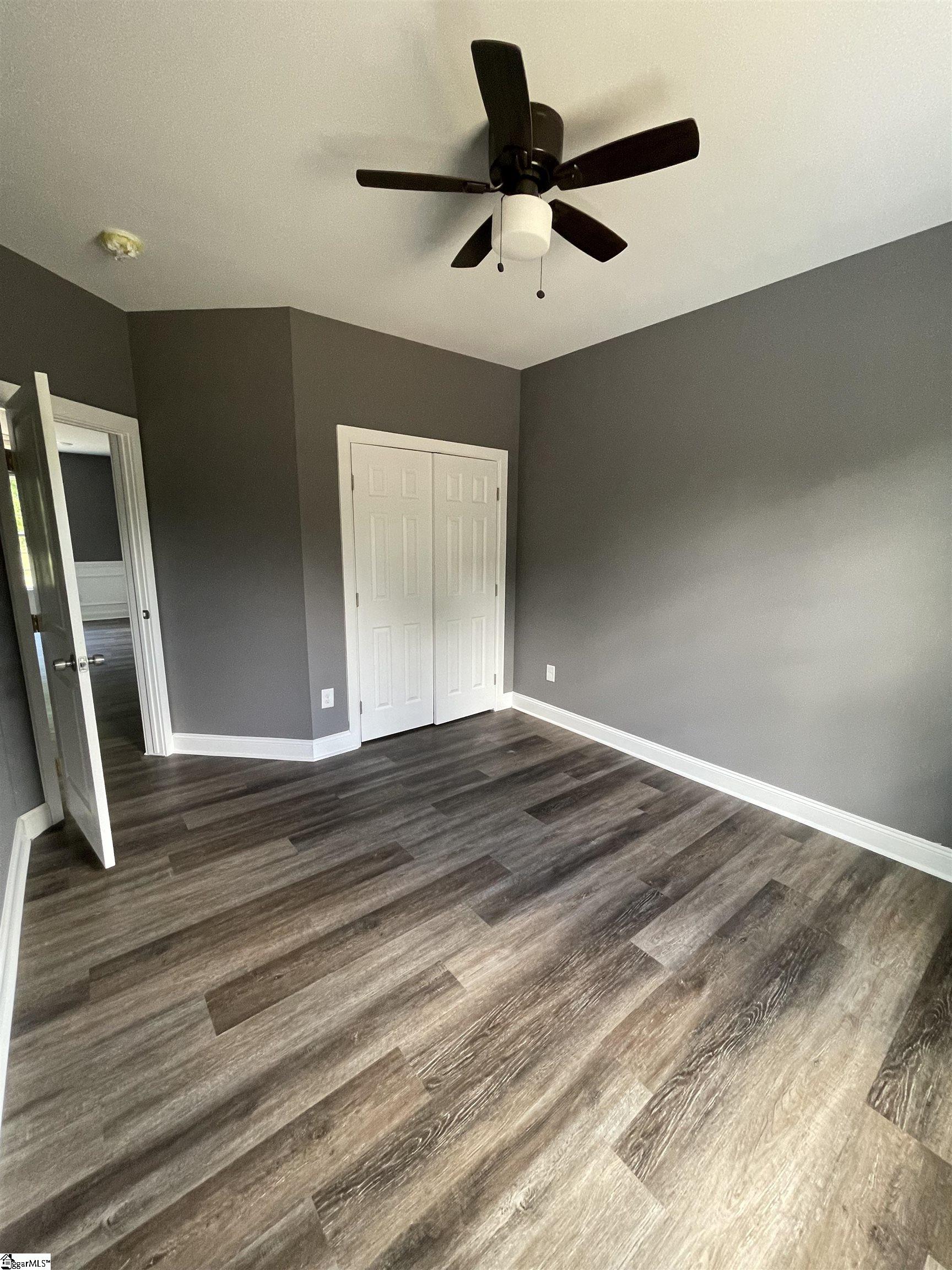 1044 Currys Lake Road Gray Court, SC 29645 - Photo 8 of 14