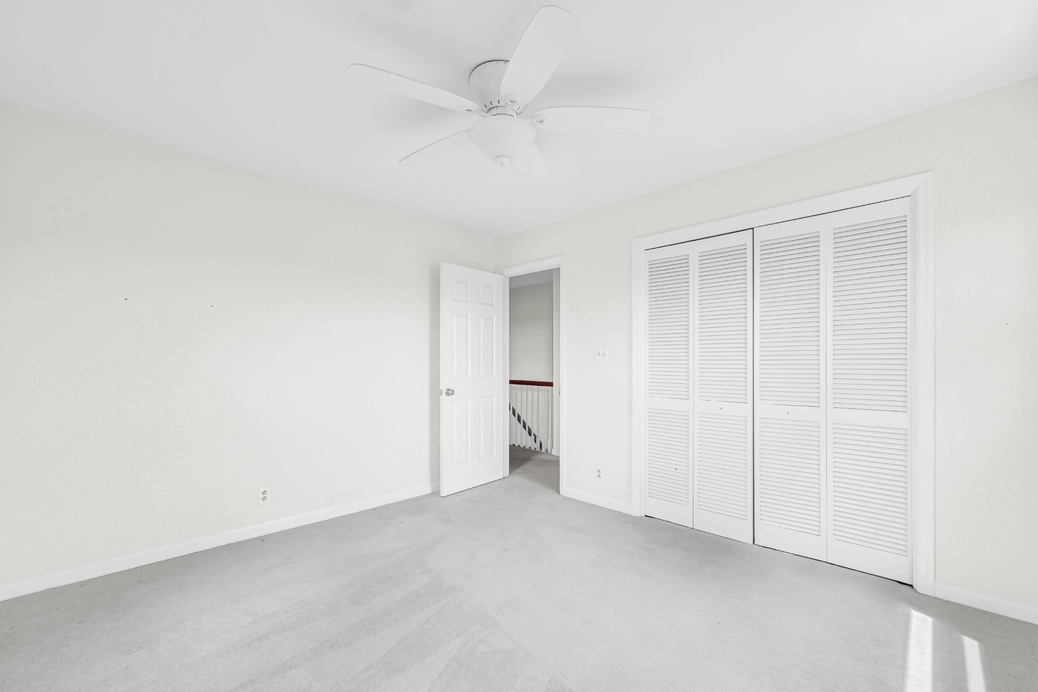 511 Snardon Mill Road Allensville, KY 42204 - Photo 24 of 44 a view of an empty room with a ceiling fan