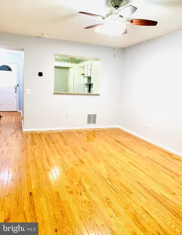 $2,300 | 14816 Lynhodge Court, Centreville, VA 20120