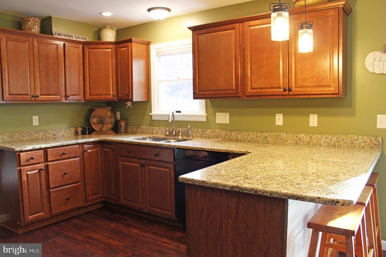 65 Sechrist Flat Road Felton, PA 17322 - Photo 5 of 30 Updated Kitchen - Granite Countertops