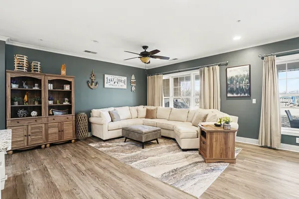 $459,900 | 917 West Savidge Street, Unit 38, Spring Lake, MI 49456