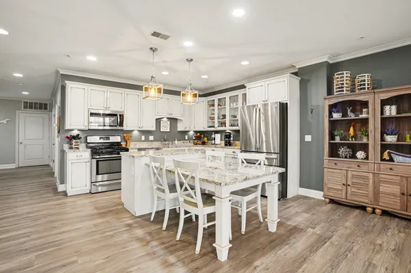 $459,900 | 917 West Savidge Street, Unit 38, Spring Lake, MI 49456